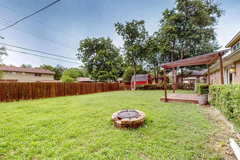 2927 Selma Lane Farmers Branch, TX 75234