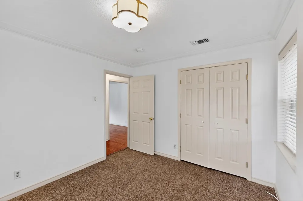 2927 Selma Lane Farmers Branch, TX 75234