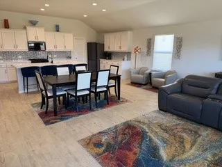1909 Chippewa Drive Cleburne, TX 76033