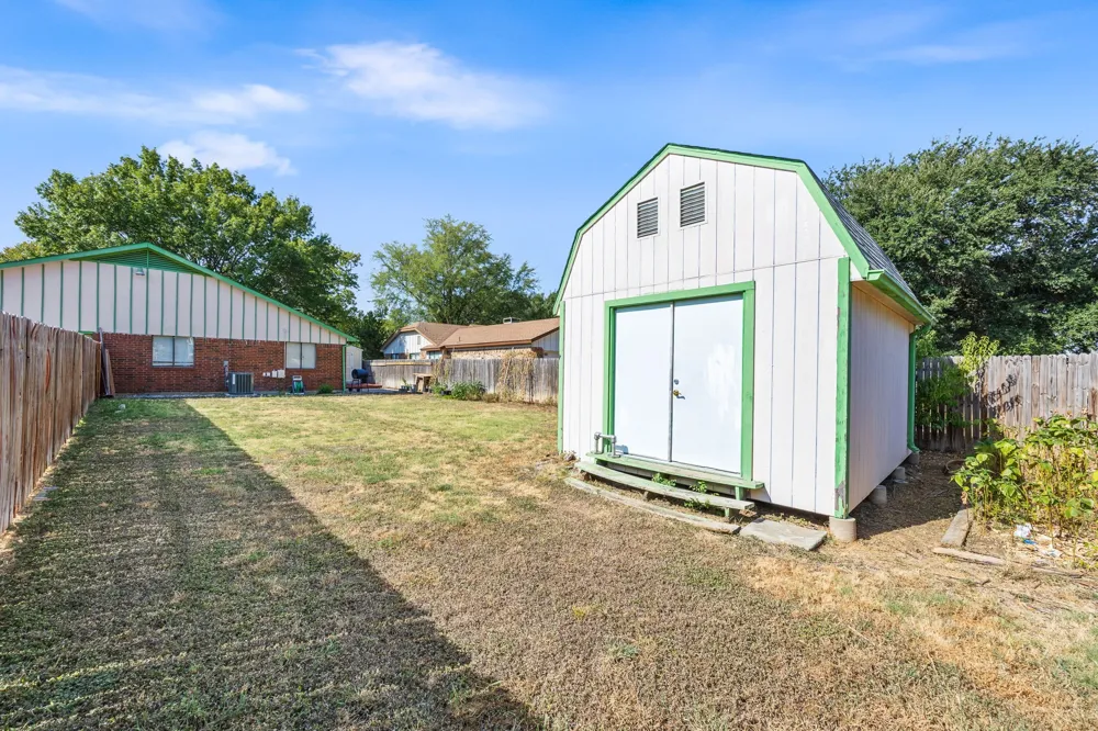 849 Meadowlark Drive Lewisville, TX 75067
