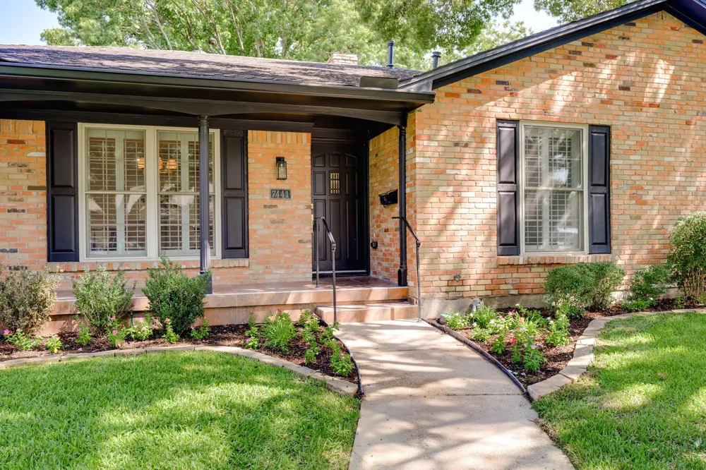 7441 Alto Caro Drive Dallas, TX 75248