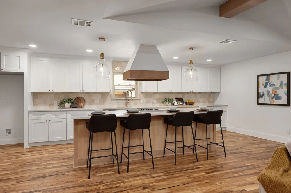 7441 Alto Caro Drive Dallas, TX 75248