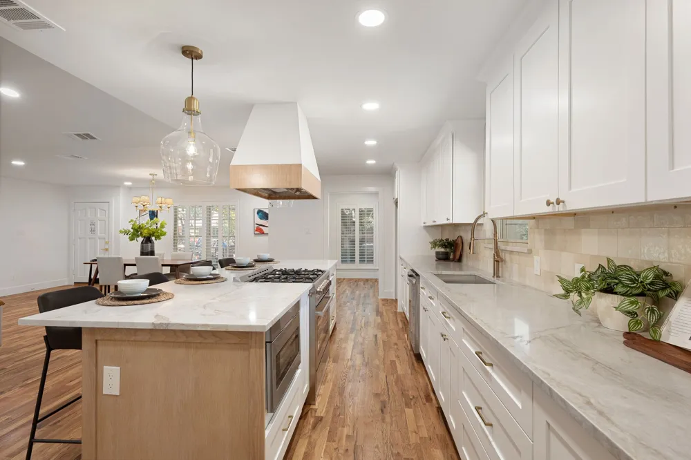 7441 Alto Caro Drive Dallas, TX 75248