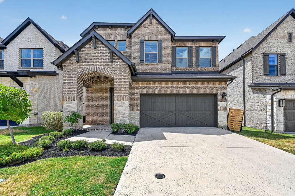 2552 Four Roses Drive Lewisville, TX 75056