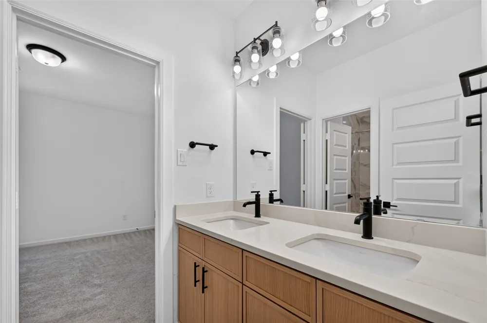 2552 Four Roses Drive Lewisville, TX 75056