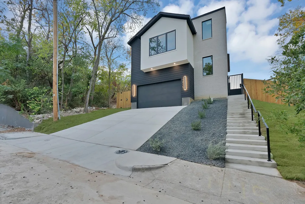 1415 Fayette Street Dallas, TX 75203