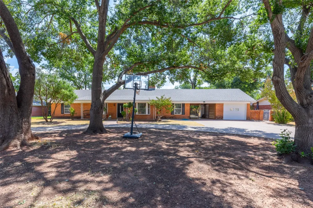 10 Harvard Place Abilene, TX 79603