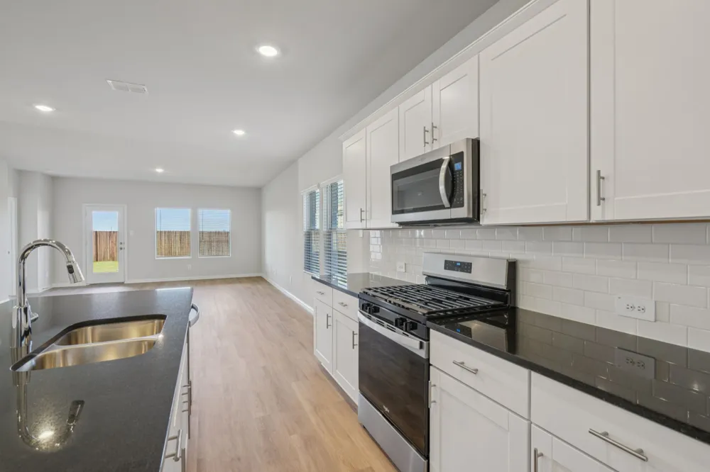 2104 Longchamp Lane Seagoville, TX 75159