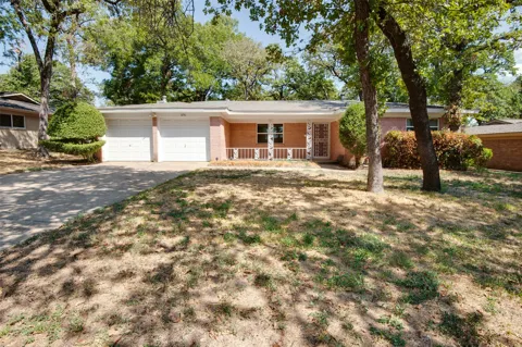 608 Woodcrest Drive