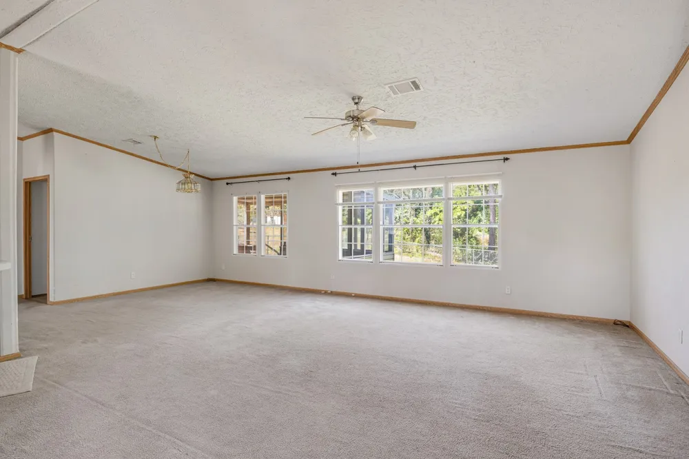 16202 County Road 165 Tyler, TX 75703