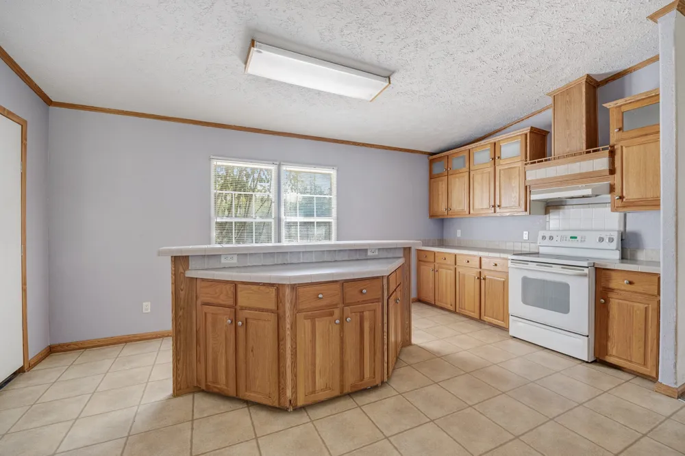 16202 County Road 165 Tyler, TX 75703