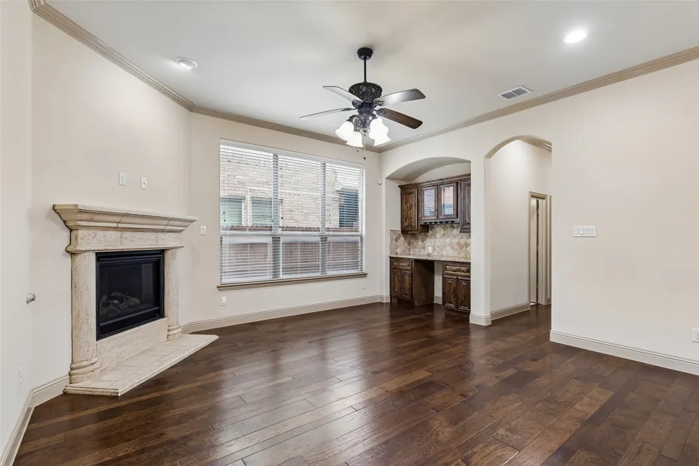 4944 Dominion Boulevard Irving, TX 75038