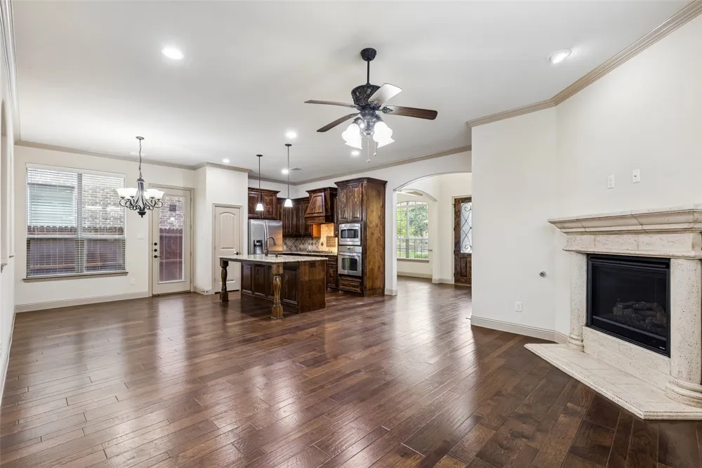 4944 Dominion Boulevard Irving, TX 75038