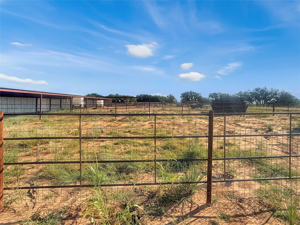 CR 409 Cross Plains, TX 76443