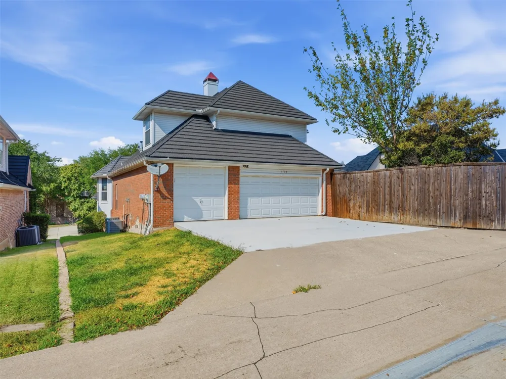 1700 Dowling Drive Irving, TX 75038