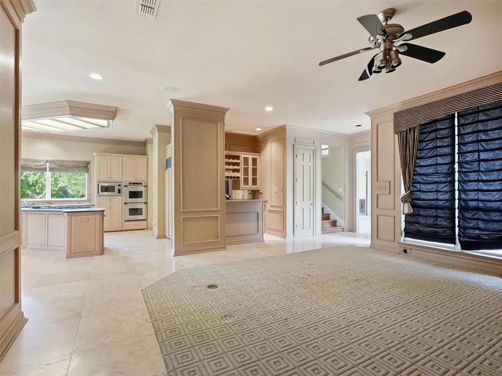 1700 Dowling Drive Irving, TX 75038