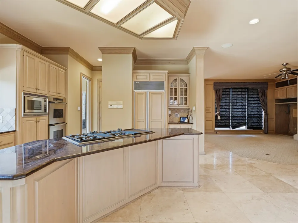 1700 Dowling Drive Irving, TX 75038
