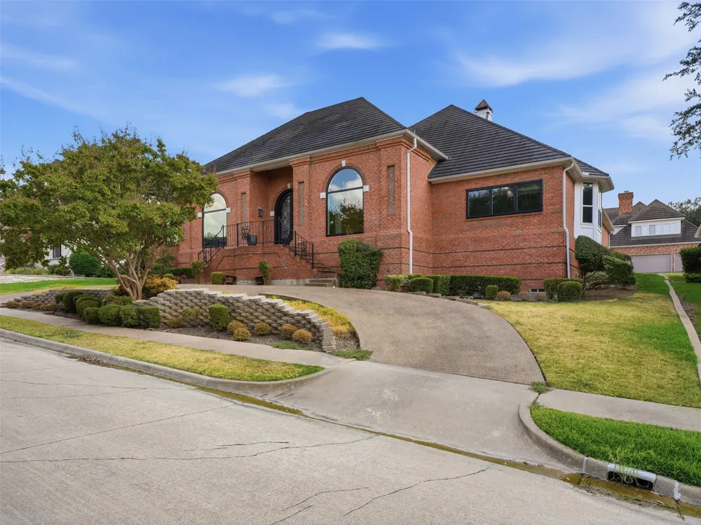 1700 Dowling Drive Irving, TX 75038