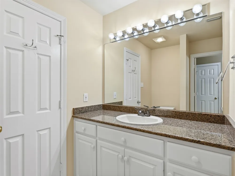 1700 Dowling Drive Irving, TX 75038
