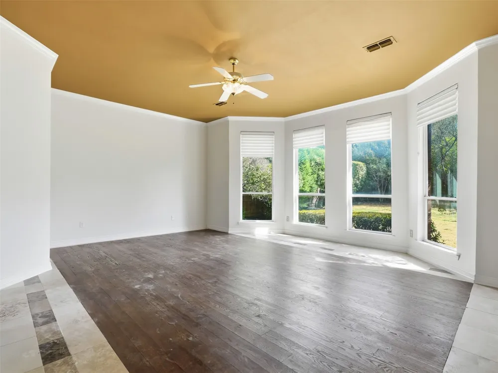 1700 Dowling Drive Irving, TX 75038