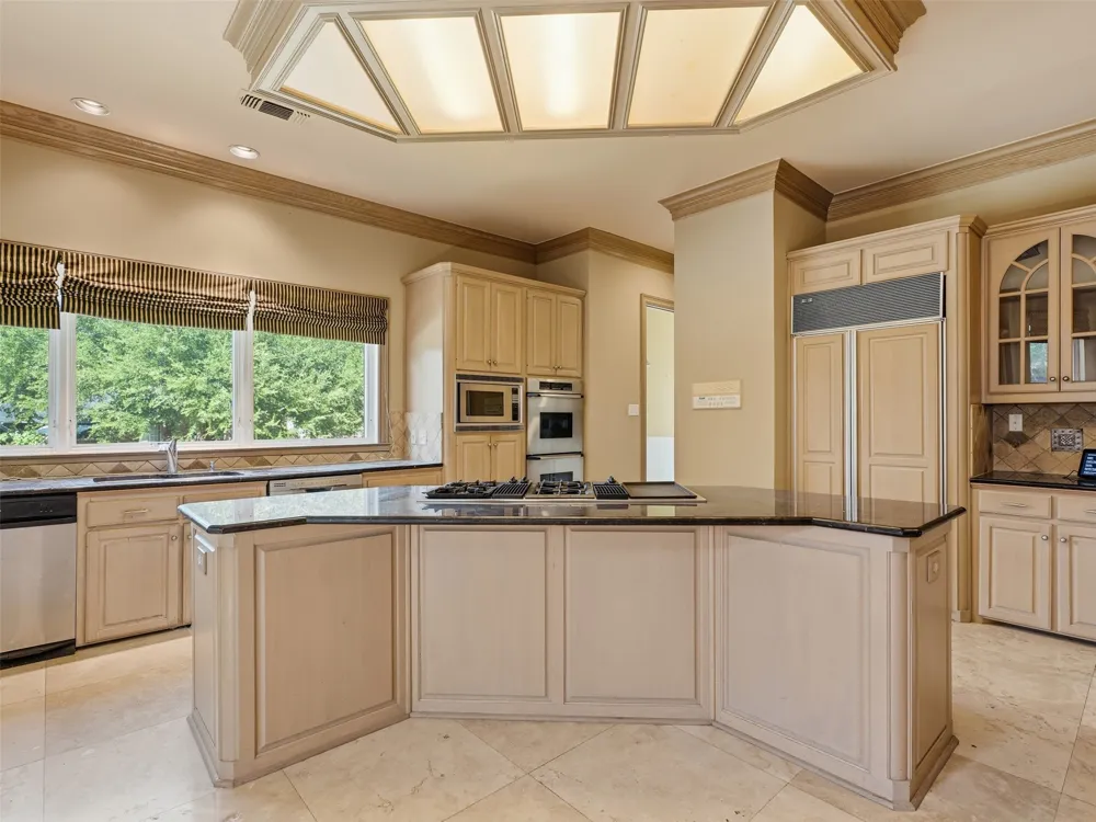 1700 Dowling Drive Irving, TX 75038