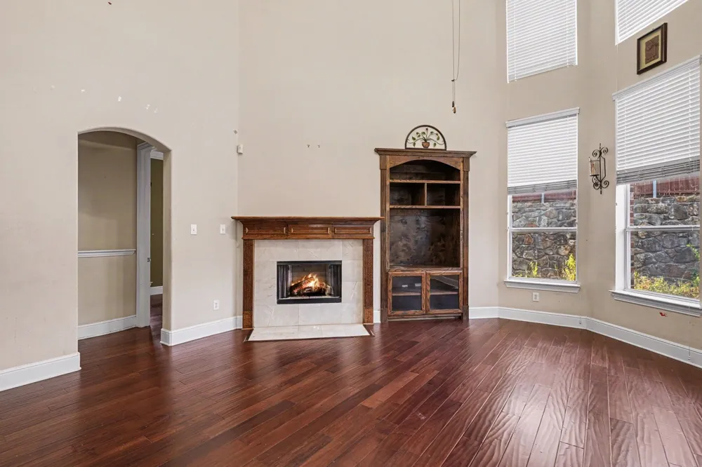 1344 Valley Vista Drive Irving, TX 75063