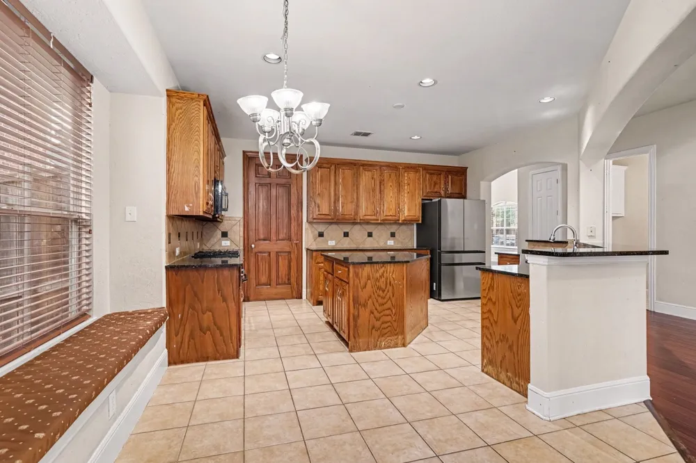 1344 Valley Vista Drive Irving, TX 75063