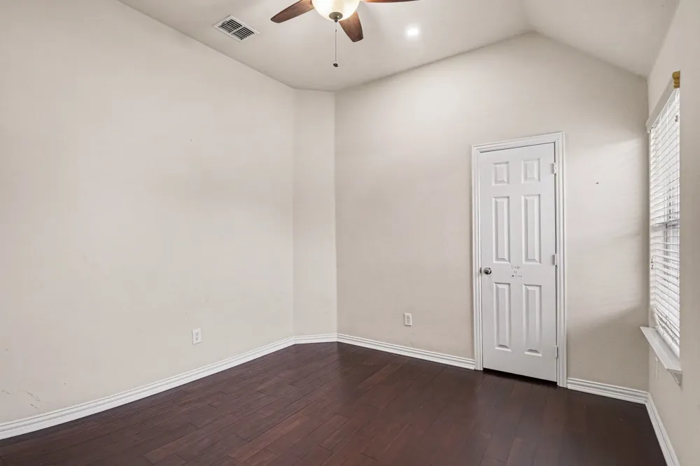 1344 Valley Vista Drive Irving, TX 75063
