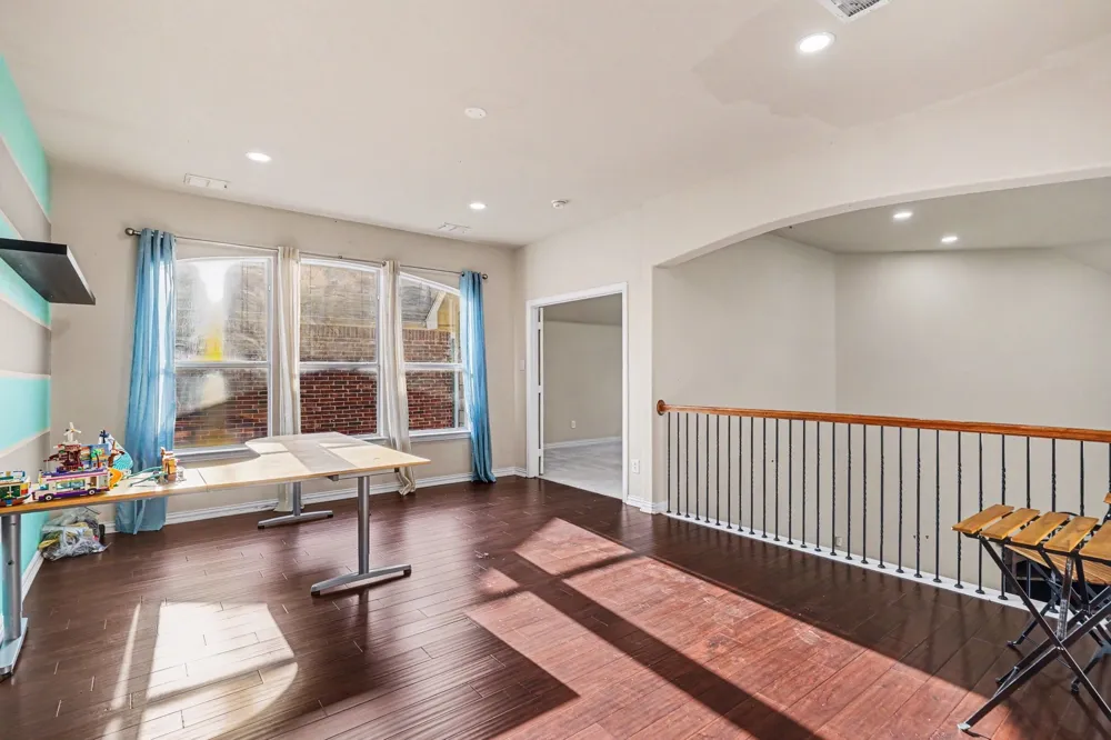 1344 Valley Vista Drive Irving, TX 75063