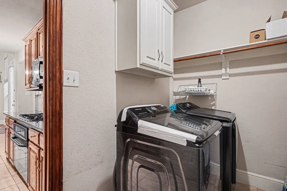 1344 Valley Vista Drive Irving, TX 75063