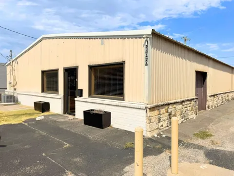 1342 E US Highway 377