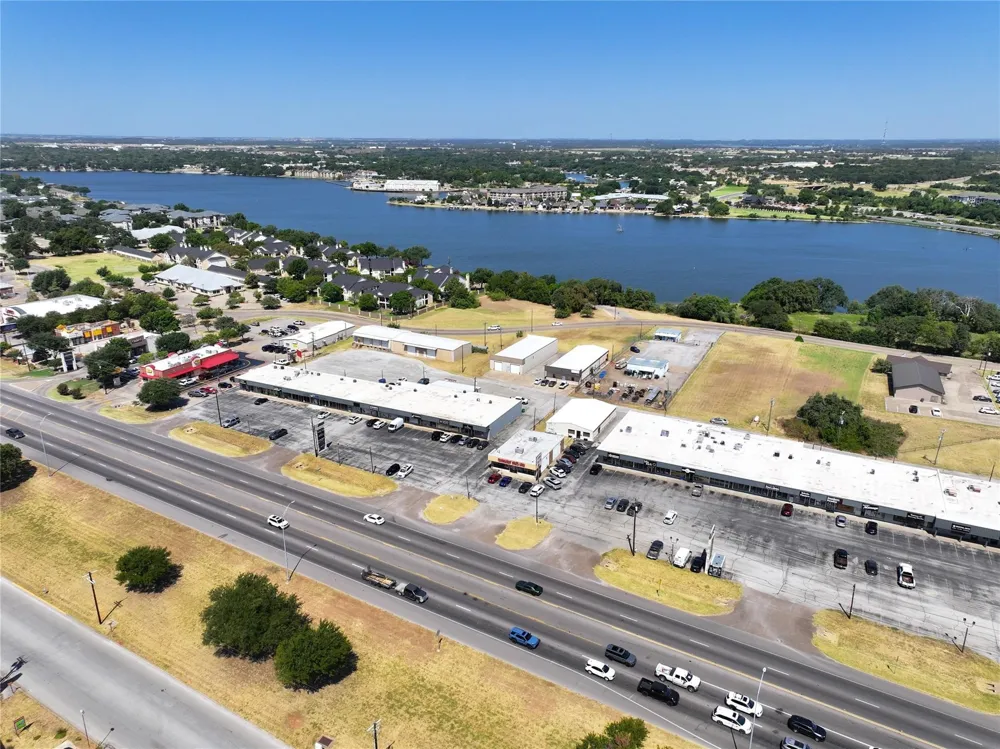1342 E US Highway 377 Granbury, TX 76048