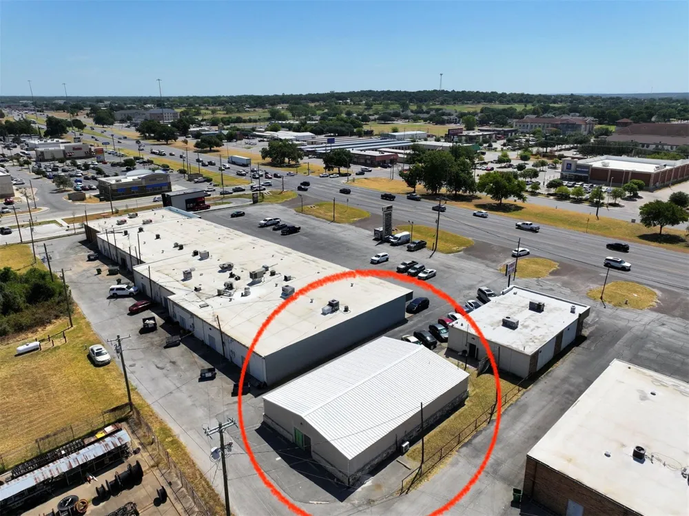 1342 E US Highway 377 Granbury, TX 76048