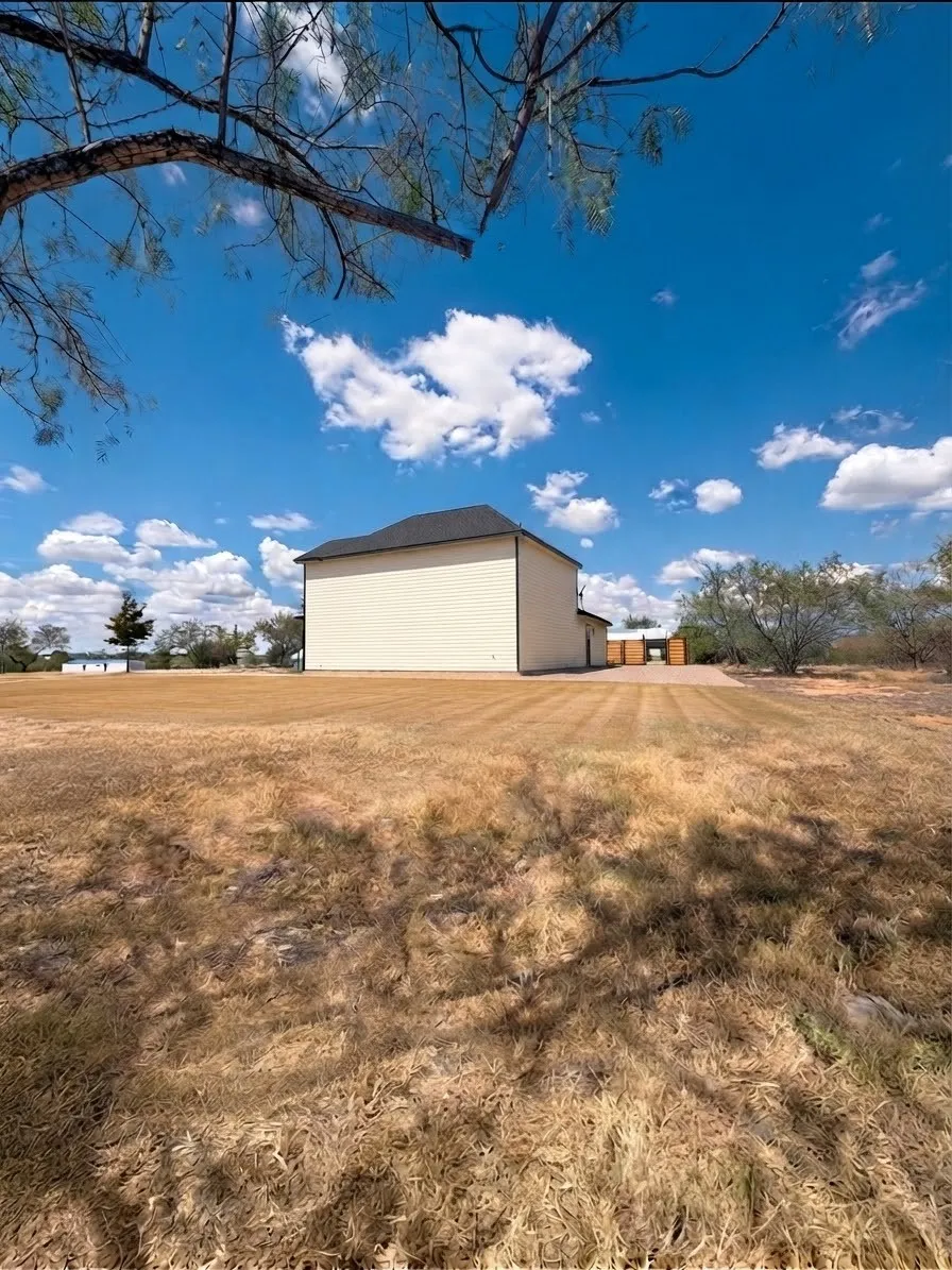 6049 County Road 1030 B Rice, TX 75155