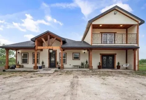 6049 County Road 1030 B