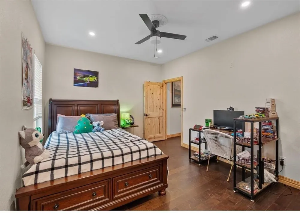 6049 County Road 1030 B Rice, TX 75155