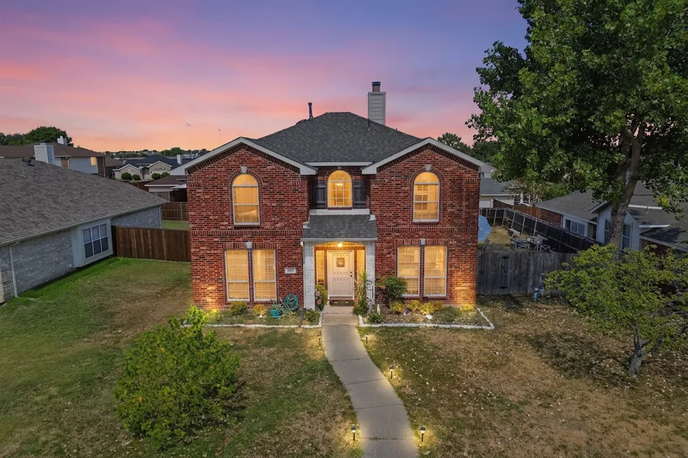 2427 Decoy Drive Mesquite, TX 75181