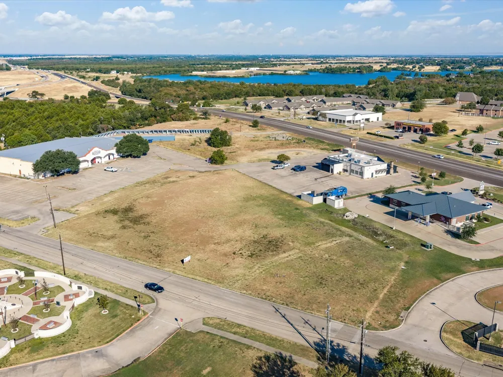 Ennis Parkway Avenue Ennis, TX 75119