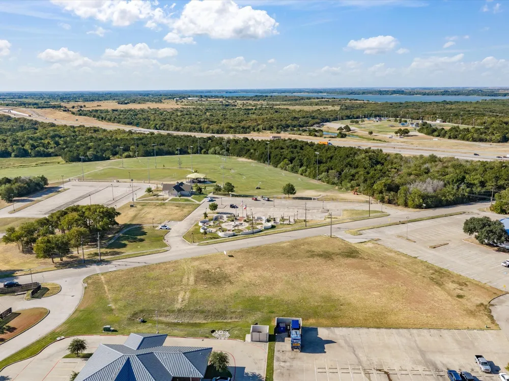 Ennis Parkway Avenue Ennis, TX 75119