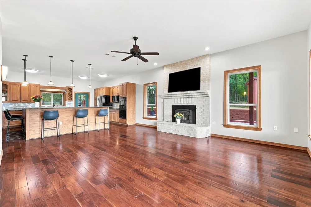 4025 Lake Oaks Circle Fort Worth, TX 76108
