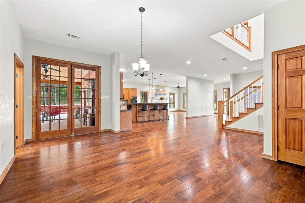 4025 Lake Oaks Circle Fort Worth, TX 76108