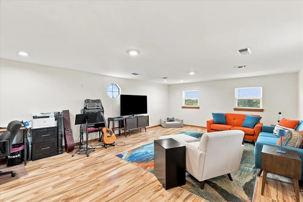 4025 Lake Oaks Circle Fort Worth, TX 76108
