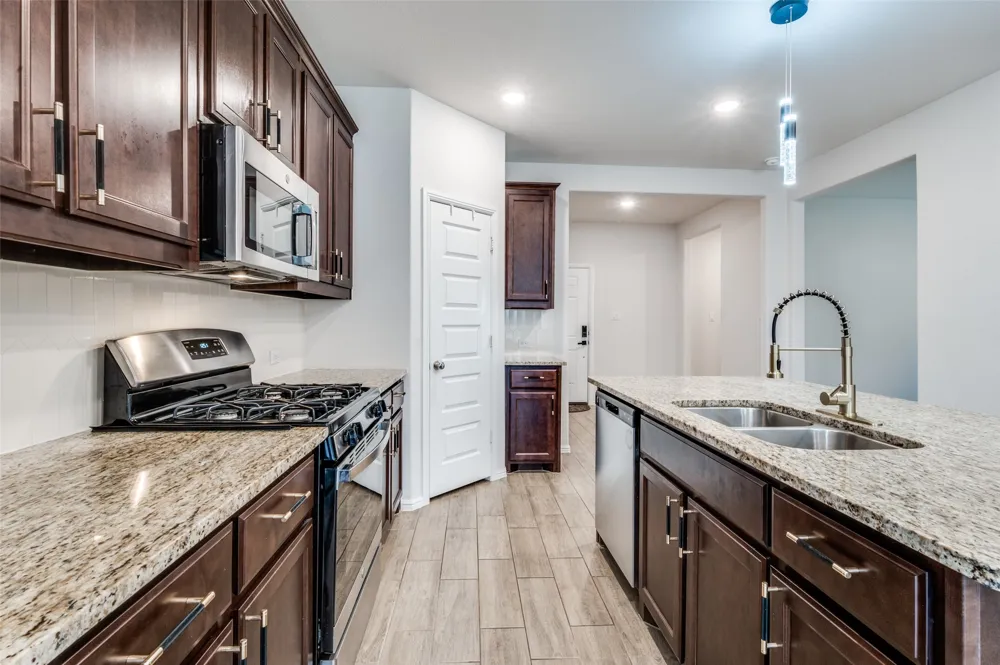 14149 Danesdale Drive Pilot Point, TX 76258