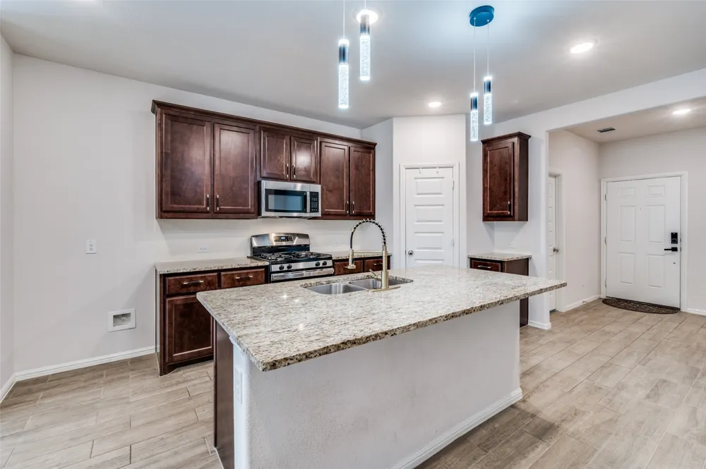 14149 Danesdale Drive Pilot Point, TX 76258