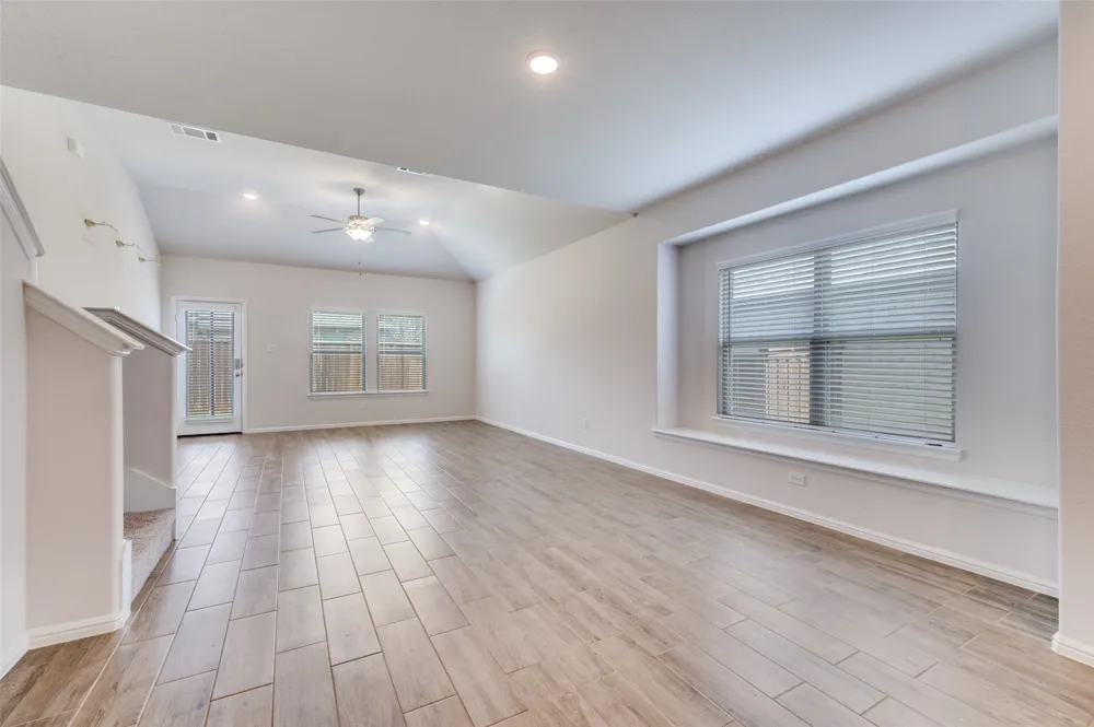 14149 Danesdale Drive Pilot Point, TX 76258