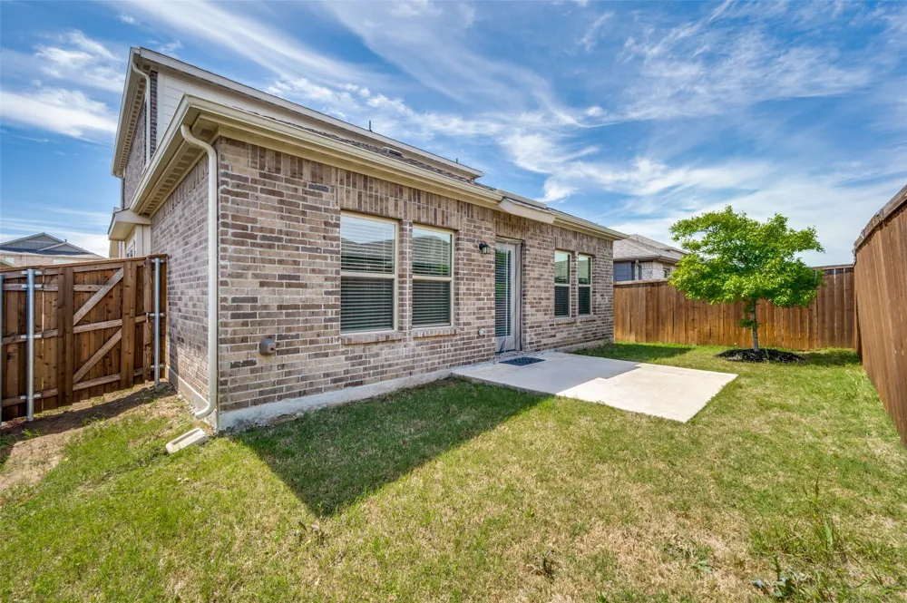 14149 Danesdale Drive Pilot Point, TX 76258