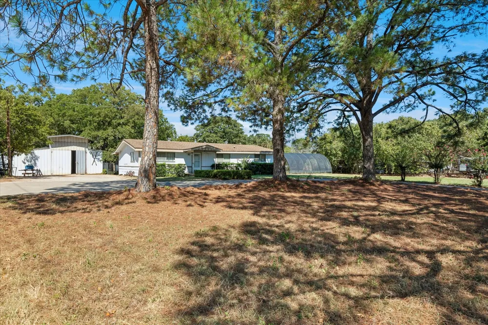 1760 Randol Mill Avenue Southlake, TX 76092