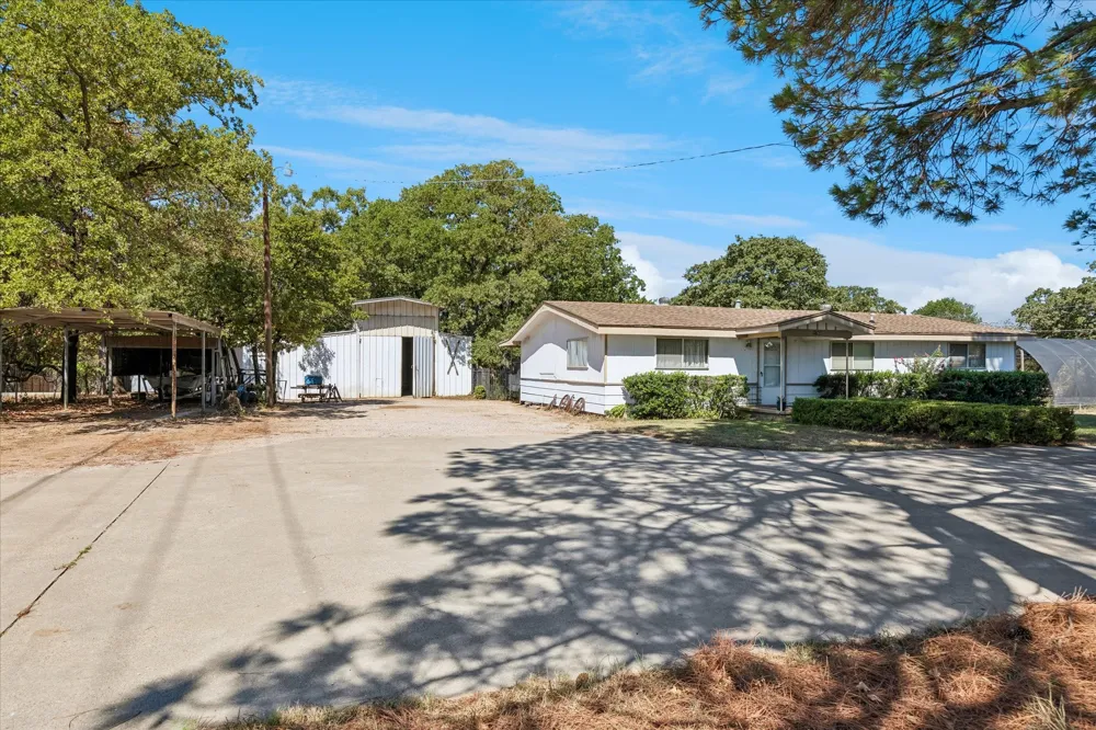 1760 Randol Mill Avenue Southlake, TX 76092