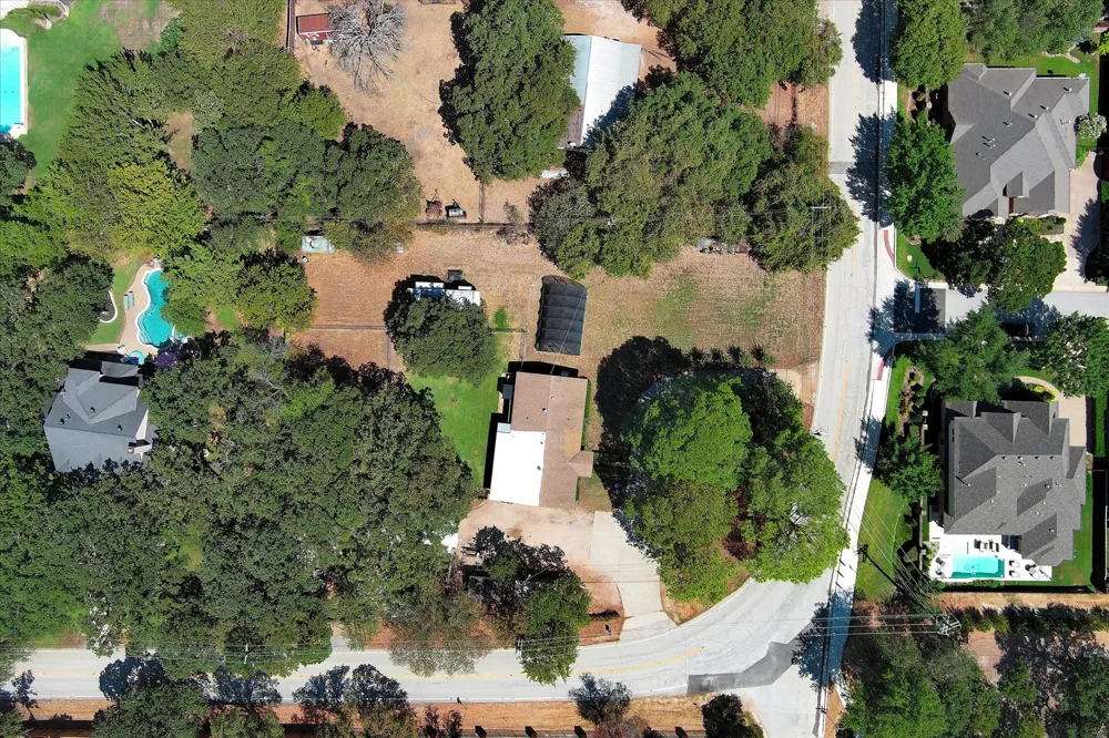 1760 Randol Mill Avenue Southlake, TX 76092