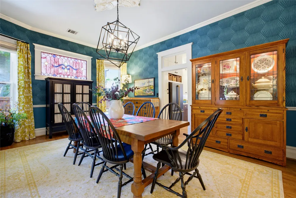 4738 Victor Street Dallas, TX 75246